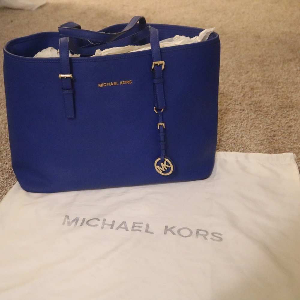 Michael Kors Saffiano Tote - Royal